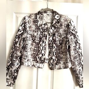 Bar III Stretch Snake Skin Denim Jacket Cropped Sz Large.